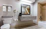 Toilet Kamar 7 Quality Inn & Suites Mooresville - Lake Norman