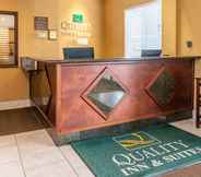 Lobby 4 Quality Inn & Suites