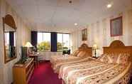 Bedroom 2 Amsterdam Hotel