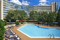 Swimming Pool Sheraton Imperial Hotel Raleigh-Durham Airport/RTP