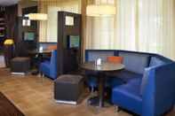 Bar, Cafe and Lounge Courtyard by Marriott Columbus Dublin