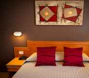 Kamar Tidur 3 Abbotsleigh Motor Inn