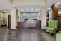 Lobby Comfort Inn & Suites Salina North