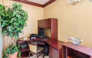 Ruangan Fungsional 2 Quality Inn Lynchburg near University