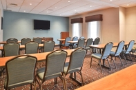 Functional Hall Hampton Inn & Suites Newport News (Oyster Point)