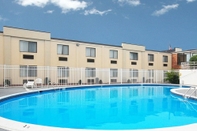 Swimming Pool Quality Inn Seekonk - Providence