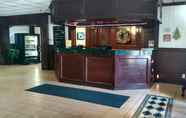 Lobi 4 FairBridge Inn & Suites Poconos