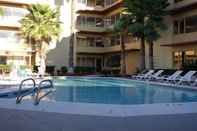 Swimming Pool Ramada by Wyndham Sacramento