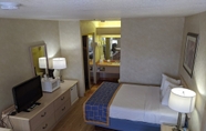 Bedroom 2 Days Inn by Wyndham Bullhead City