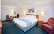 Bedroom 7 La Quinta Inn by Wyndham Farmington