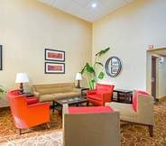 Lobby 2 Quality Inn & Suites