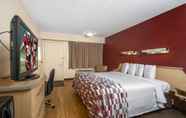 Kamar Tidur 7 Red Roof Inn Syracuse