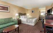 Bedroom 2 Ramada by Wyndham Altamonte Springs Near I-4