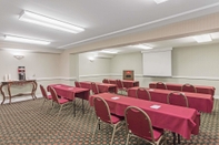 Sảnh chức năng Ramada by Wyndham Altamonte Springs Near I-4