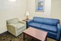 Ruang Umum Quality Inn & Suites Coldwater near I-69