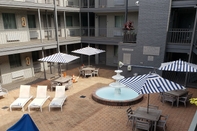 Swimming Pool Country Inn & Suites by Radisson, Metairie (New Orleans), LA