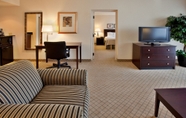 Common Space 4 Holiday Inn Hotel & Suites Springfield - I-44, an IHG Hotel