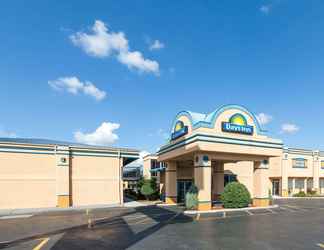 Bangunan 2 Days Inn by Wyndham Oklahoma City Fairground