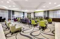 Bar, Cafe and Lounge La Quinta Inn & Suites by Wyndham Dallas North Central