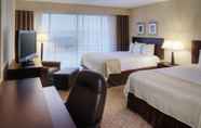 ห้องนอน 3 Holiday Inn Toronto Airport East, an IHG Hotel