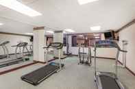 Fitness Center Howard Johnson Hotel & Conference Center by Wyndham Salem