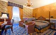 Kamar Tidur 7 Grand Hotel Des Iles Borromees