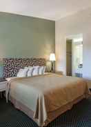 BEDROOM Quality Inn & Suites Lexington