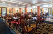 Restoran 2 Quality Inn & Suites Lexington