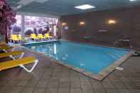 Swimming Pool Fletcher Hotel - Restaurant De Zeegser Duinen