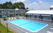 Swimming Pool 7 Quality Inn Concord Kannapolis