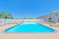 Swimming Pool Ramada by Wyndham Vineland Millville Area