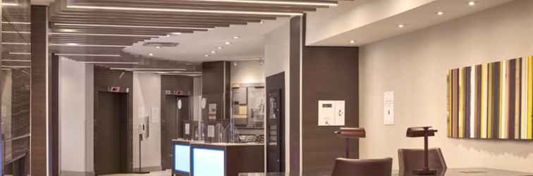 Lobi Holiday Inn Express Vancouver-Metrotown (Burnaby), an IHG Hotel