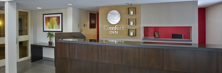 Lobby Comfort Inn Chicoutimi