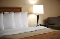 Bedroom Comfort Inn Drummondville