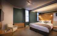 Kamar Tidur 3 The Cumberland, London