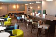 Bar, Cafe and Lounge Hampton Inn Perry