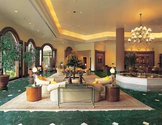 Lobby 2 The Oberoi, Bengaluru