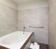 In-room Bathroom 3 Super 8 by Wyndham Bakersfield South CA