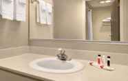 In-room Bathroom 4 Super 8 by Wyndham Chambersburg I-81