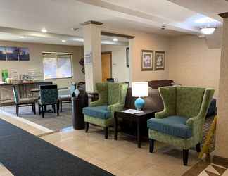 Lobby 2 Quality Inn near Toms River Corporate Park