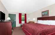 Bedroom 6 Days Inn by Wyndham Columbia NE Fort Jackson