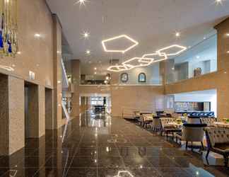 Sảnh chờ 2 Eurostars Gran Hotel Lugo