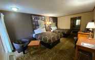 Kamar Tidur 7 Super 8 by Wyndham Kansas City Airport North