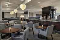 Bar, Cafe and Lounge Sheraton Vancouver Guildford Hotel