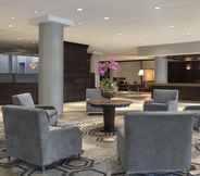 Lobby 3 Sheraton Vancouver Guildford Hotel