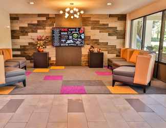 Lobby 2 Baymont by Wyndham Murfreesboro