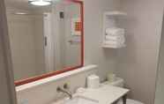 Toilet Kamar 7 Hampton Inn Rock Hill