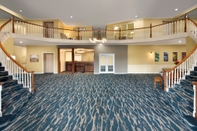 Functional Hall Days Inn and Suites by Wyndham Sikeston