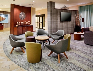 Lobby 2 Courtyard by Marriott Hamilton