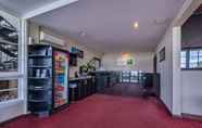 Lobby 2 ibis Styles Albany